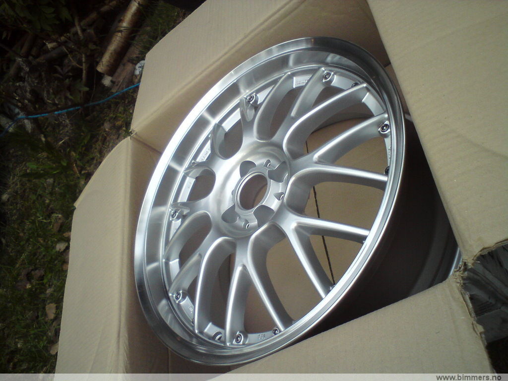 2avf66fdsk2a27hybo3x.jpg