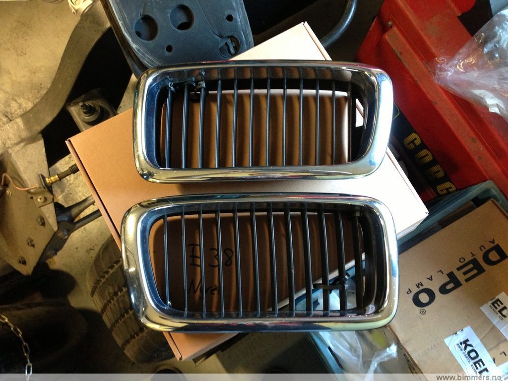 2pc27tl1q9n97lp722qt.jpg