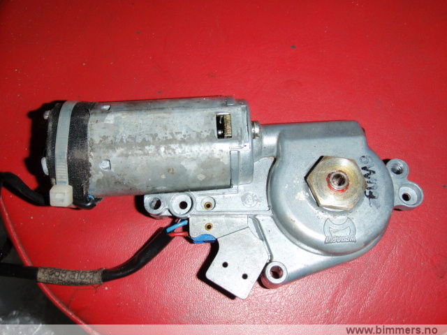 3293zm30a210en7rxqe8.jpg