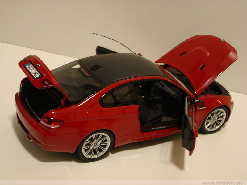 77802sgmpgr0t10350m4.jpg