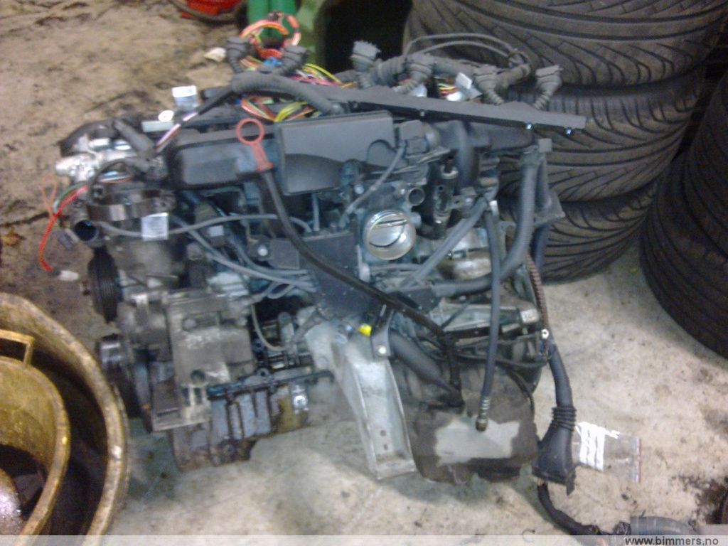 789jhx9xb6kruc60exdx.jpg