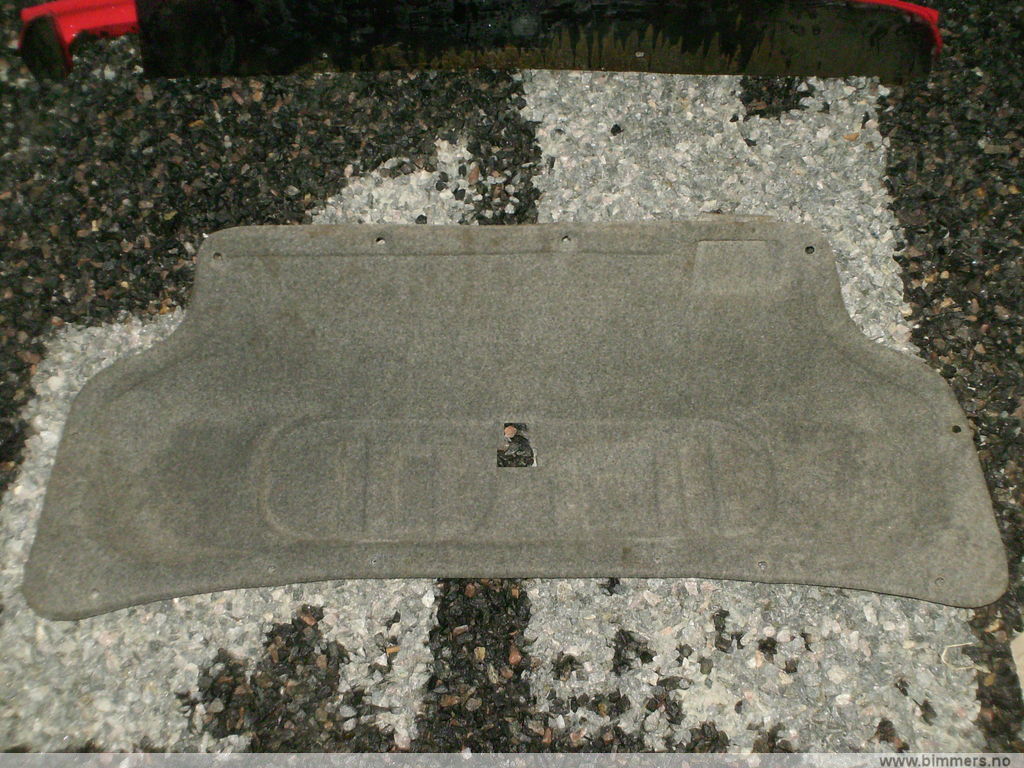 8yf9s5f8zqcryk16osce.jpg