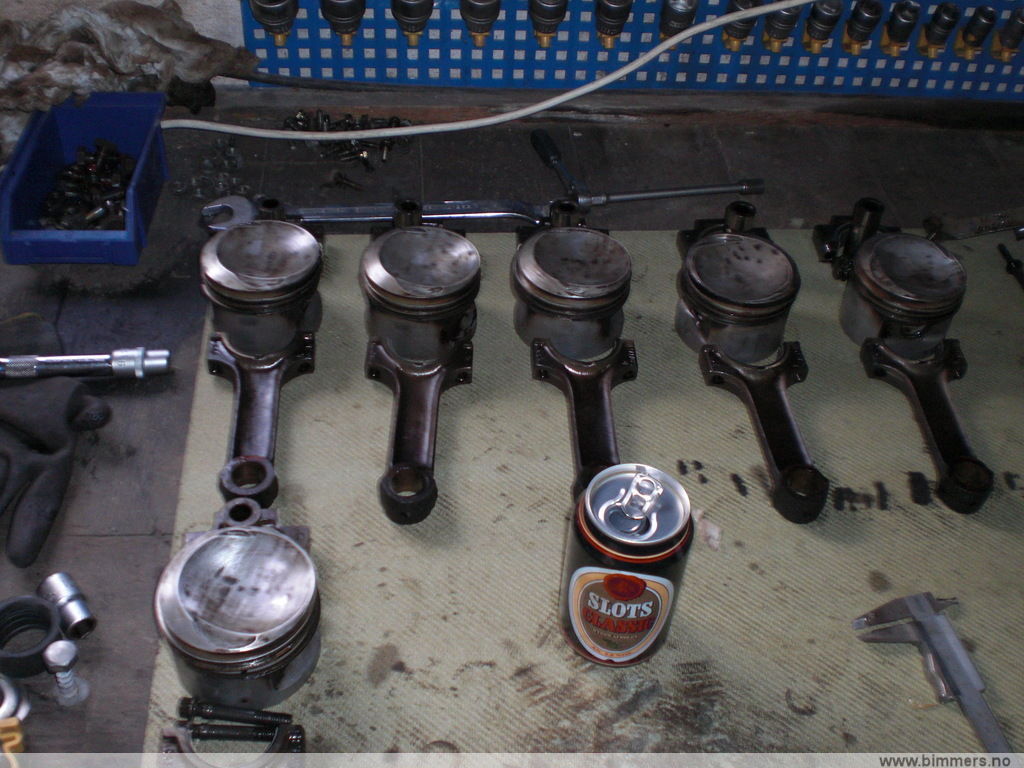 98zs8u9xbosktdk6x3yc.jpg