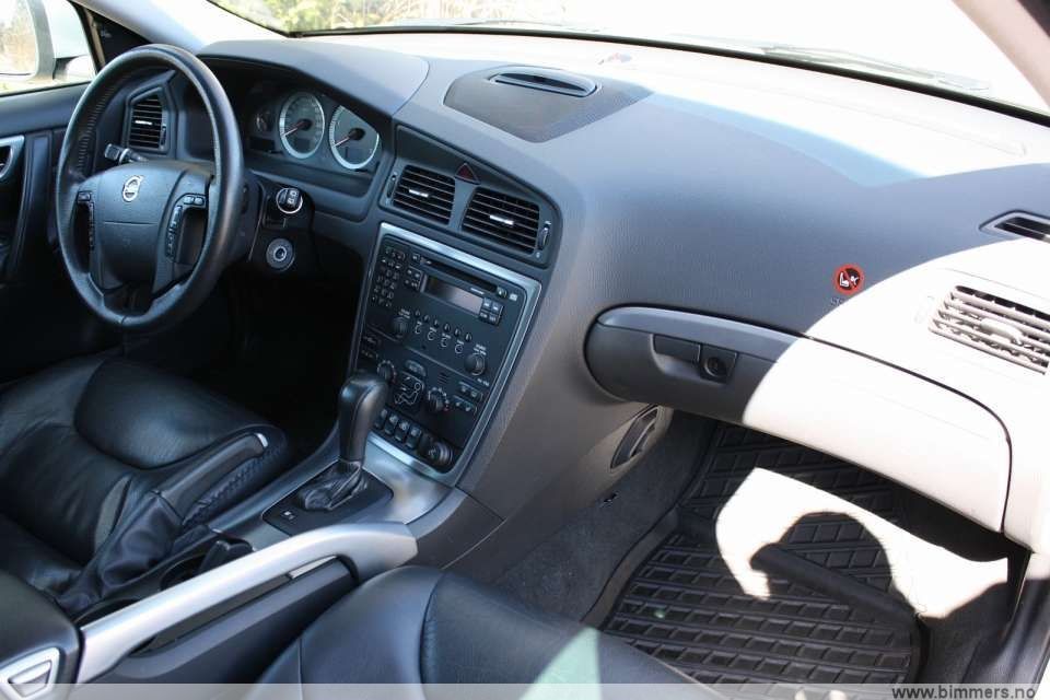 a1uzjo7kq8r15ijrp76c.jpg