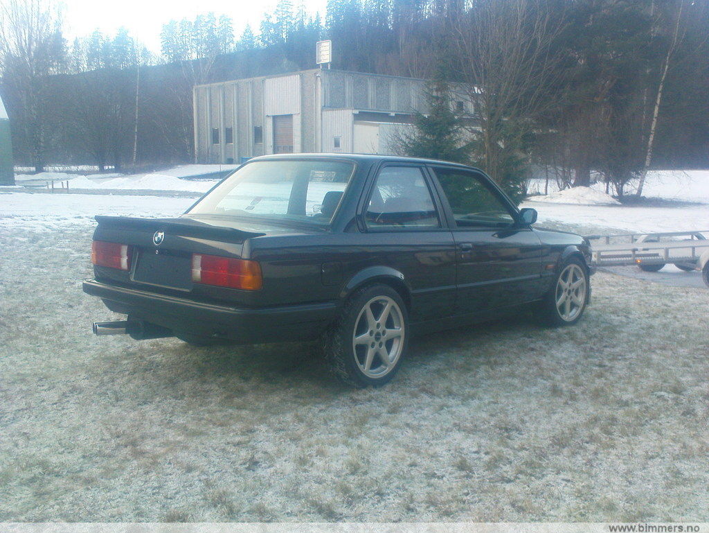 aiiunn37z3f7vvbioffc.jpg