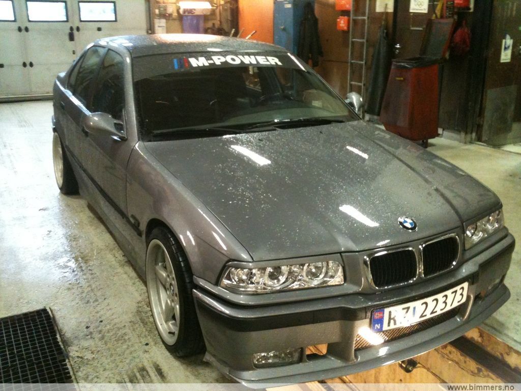 b1hp68hrt8e7h2mj8dnq.jpg
