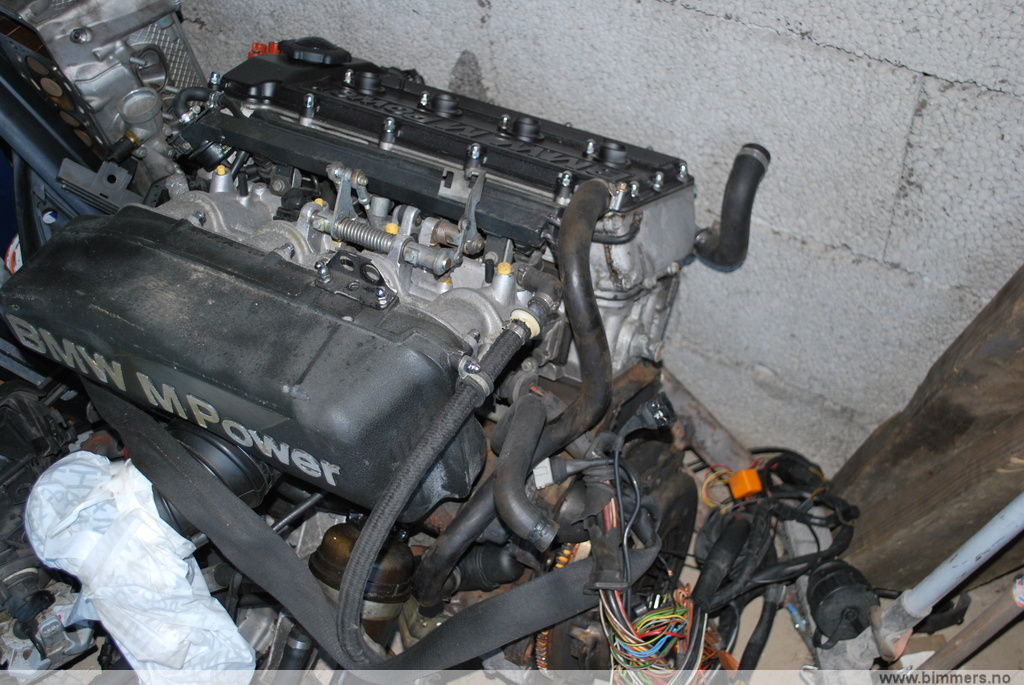 b5ig77il8y1gsri300ji.jpg