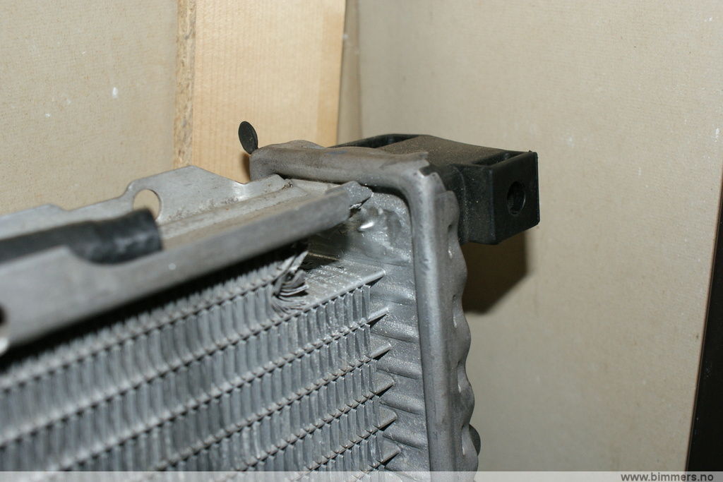 bmbgm137gwfk2z6d27r1.jpg