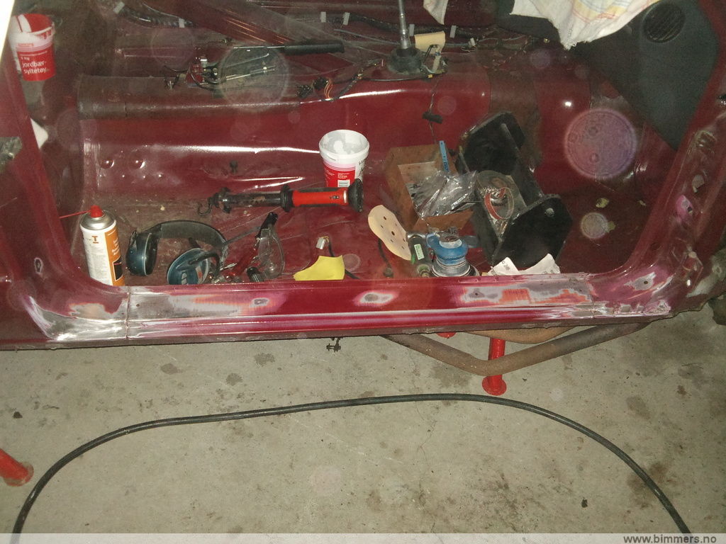 bzza6pc232l1af3f8wzi.jpg