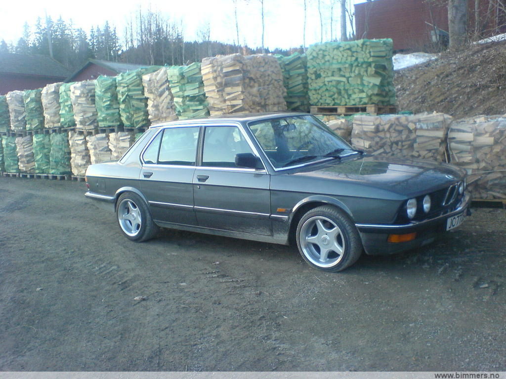 dujenow2shb63u2t3xz3.jpg