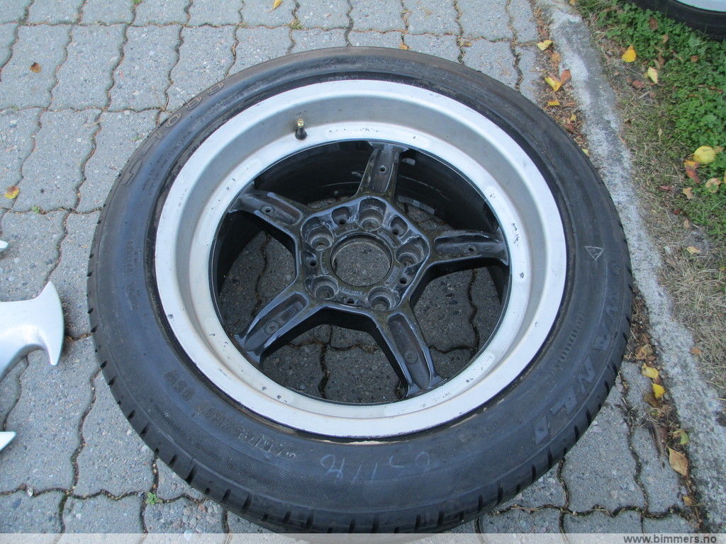 hxca660d0nchs7l28egr.jpg