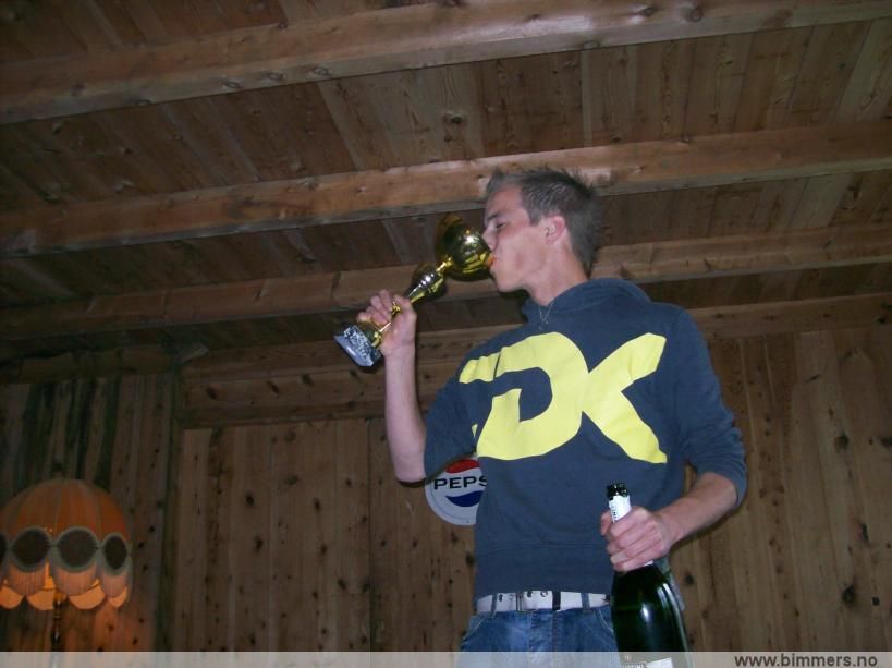 j2u2mbyo7nikchjhdemy.jpg