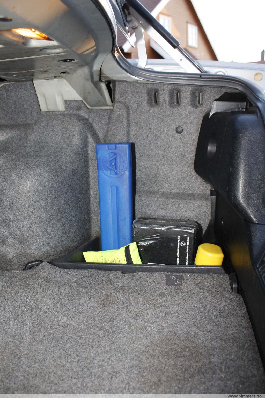 juf59jka0405s9il63fq.jpg