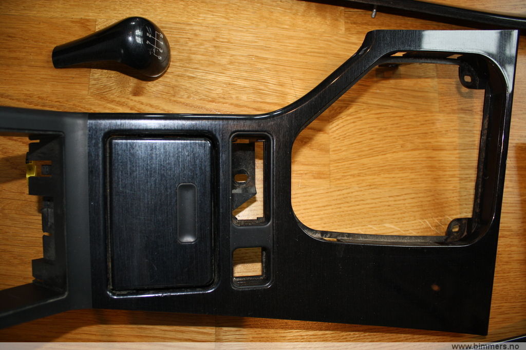 kydo4y00876n28sp0p90.jpg
