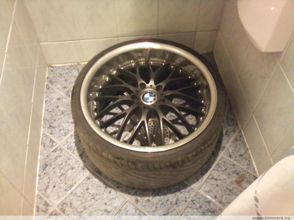 ma9n3d2908oslyqxnubk.jpg