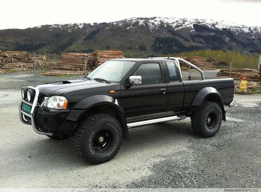 Nissan navara prerunner #2