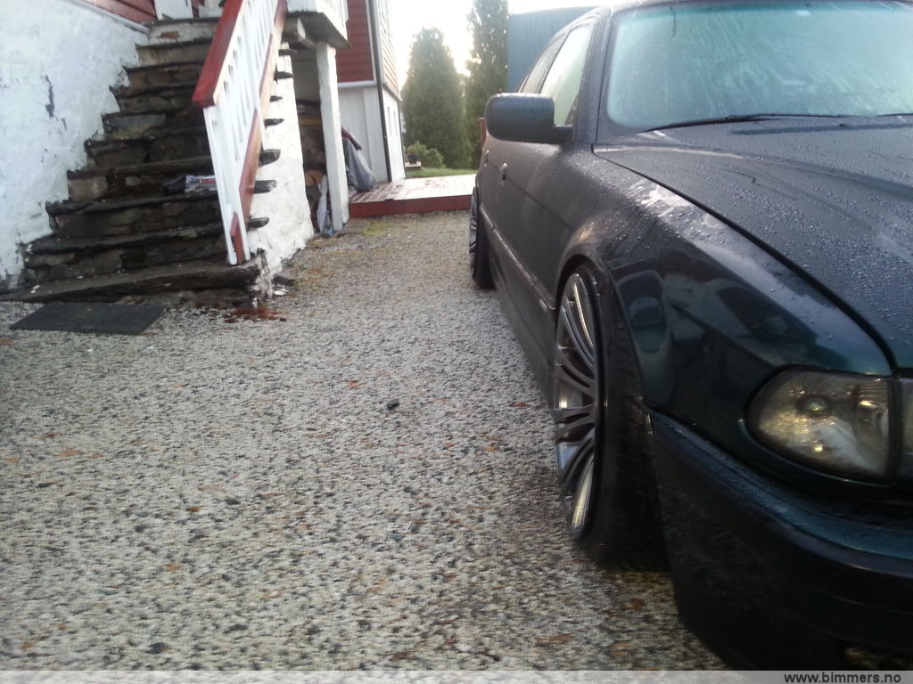 r64rl6gvw0xlobepzz97.jpg