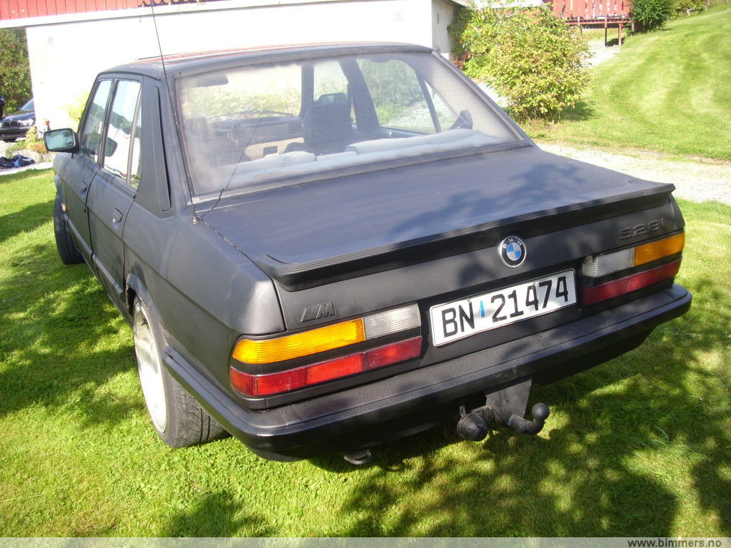 s7p6lv9si191zkj3dnzc.jpg