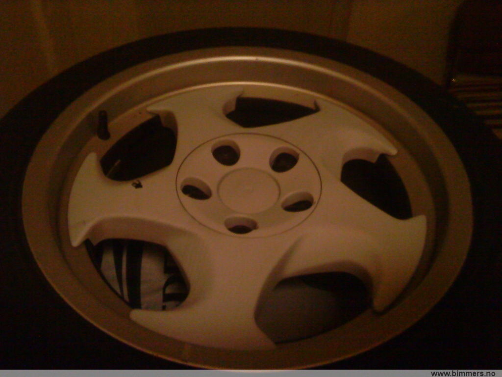 ts5qr35uh43o12xa152l.jpg
