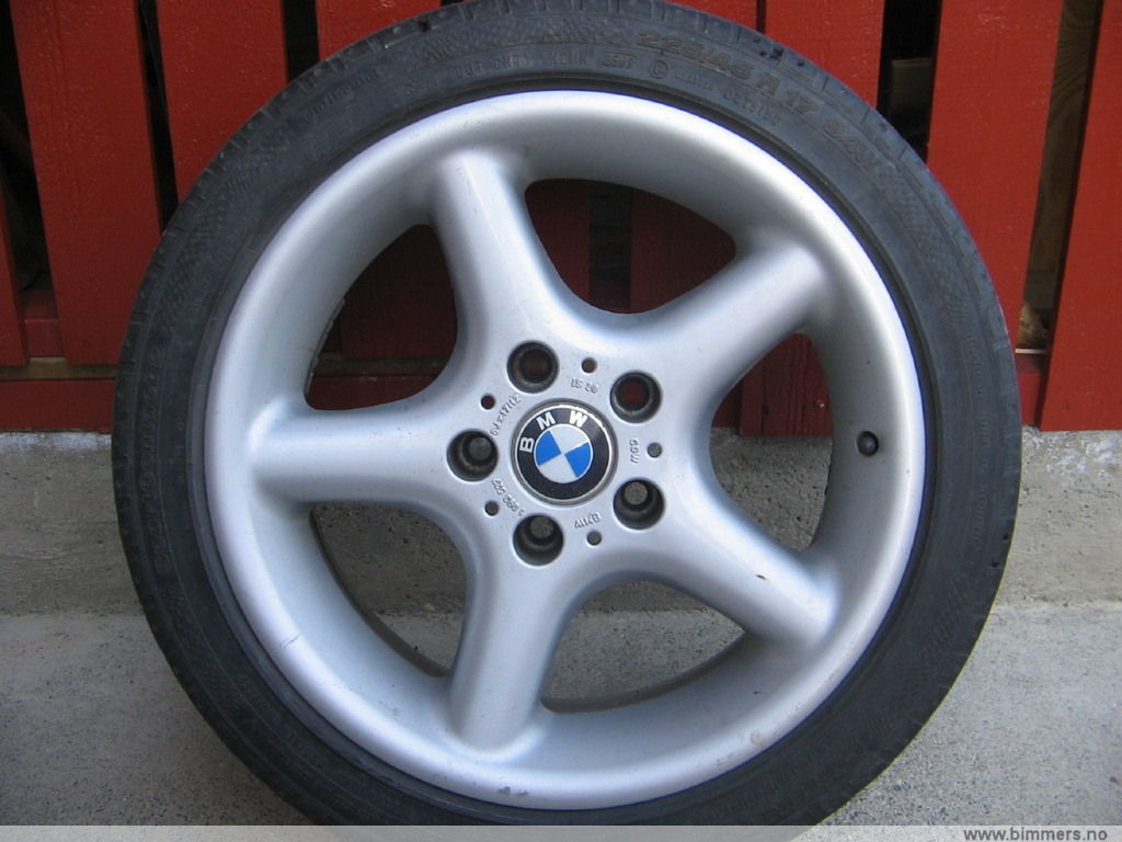 ublw8gwjgi1a9t26w0xx.jpg