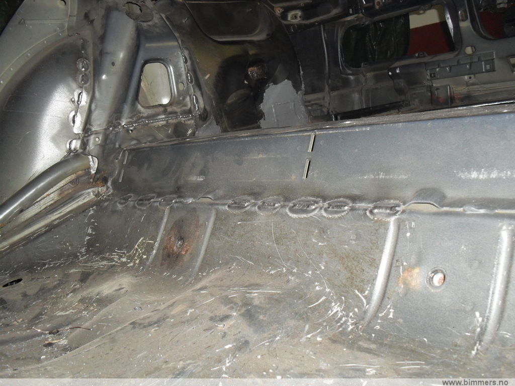 ubughjd2qown609w2w70.jpg