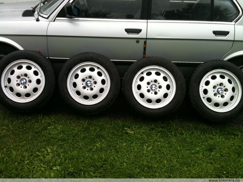 ucjkyrarp19sz8vvv4r9.jpg