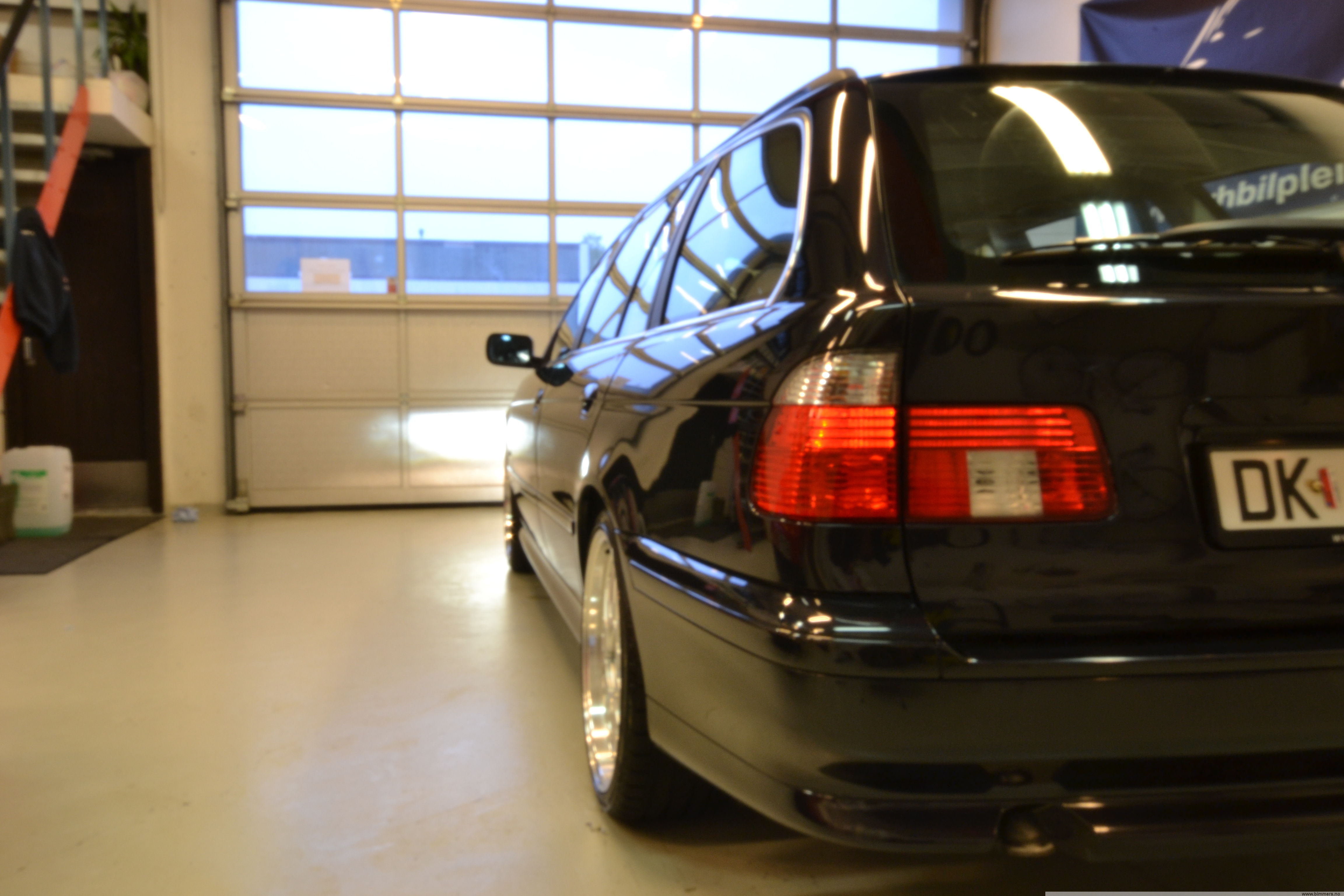 v8w1fhsi2x7azrpt70ze.jpg