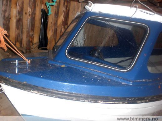 vwuubly93k5i56byo71p.jpg