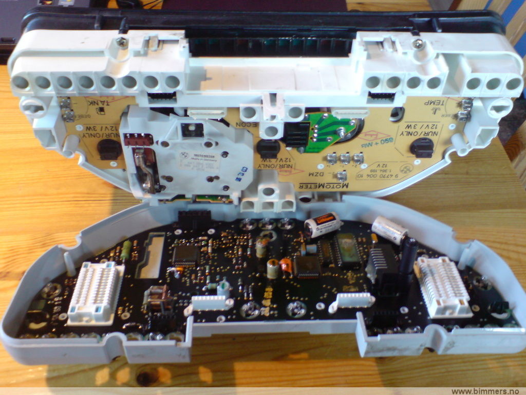 x05xl3un275es81g7owl.jpg