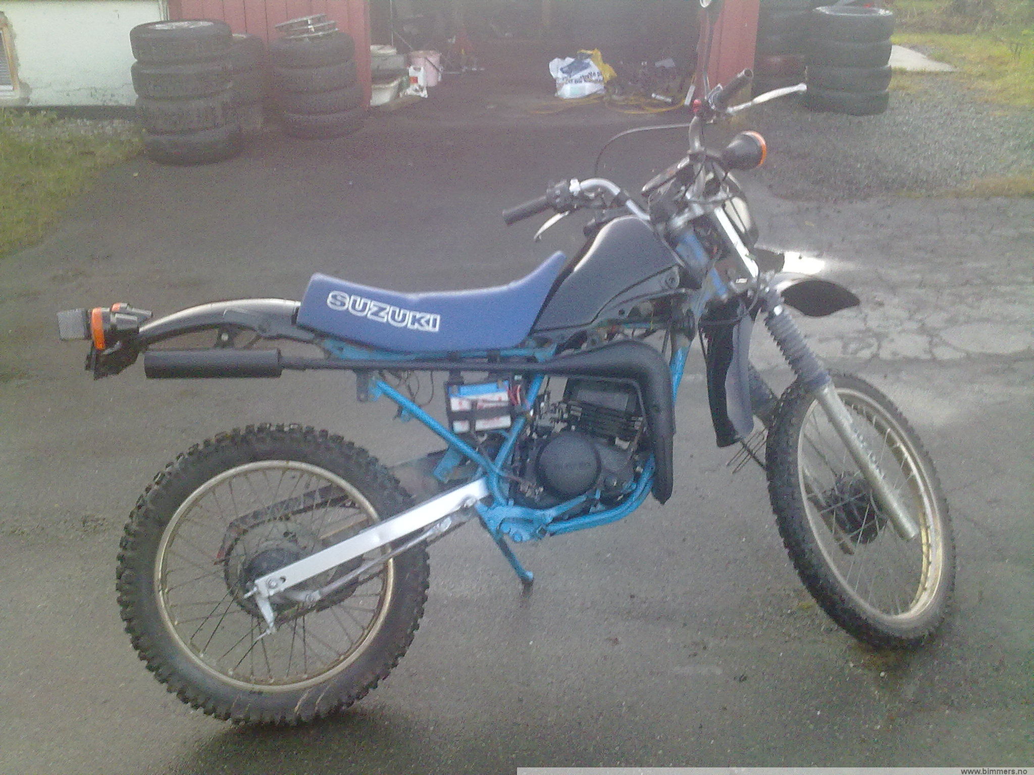 xrvjt373thenzredxr9g.jpg