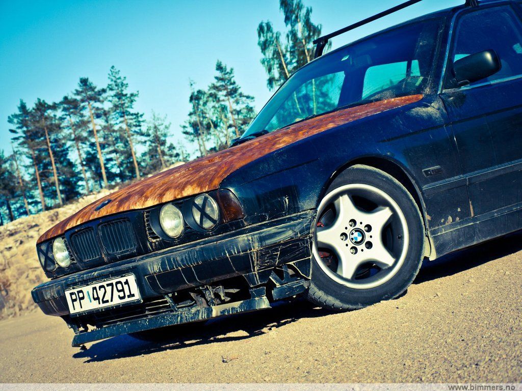 Е34 бимка. БМВ м5 е34. BMW e34 Сток. БМВ 34. BMW e34 ratlook.